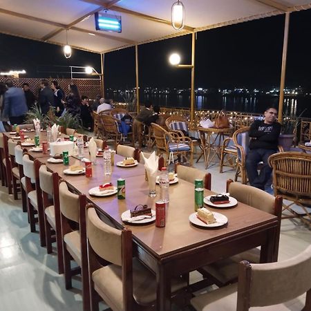 Merry Land Hotel & Roof Top Nile Restaurant Luksor Zewnętrze zdjęcie