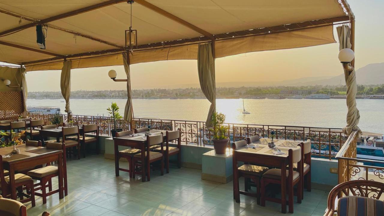 Merry Land Hotel & Roof Top Nile Restaurant Luksor Zewnętrze zdjęcie