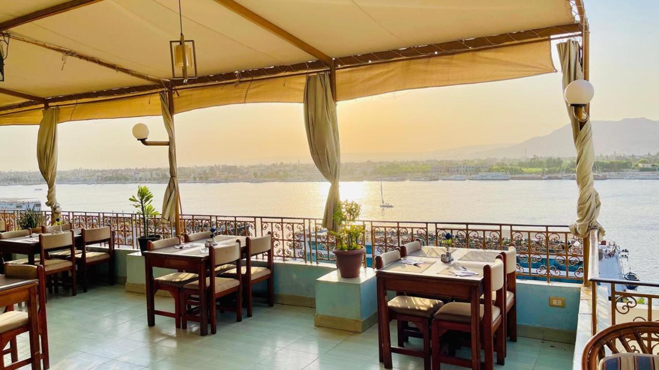 Merry Land Hotel & Roof Top Nile Restaurant Luksor Zewnętrze zdjęcie