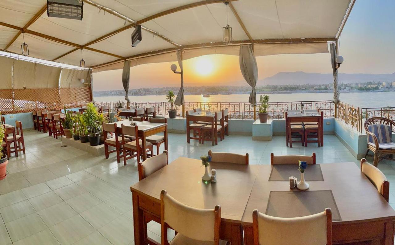 Merry Land Hotel & Roof Top Nile Restaurant Luksor Zewnętrze zdjęcie